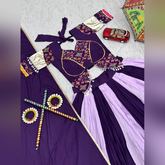 Purple Lehenga Choli for Women Indian Wedding Lehenga Dress Navratri & Party - Picture 9 of 10